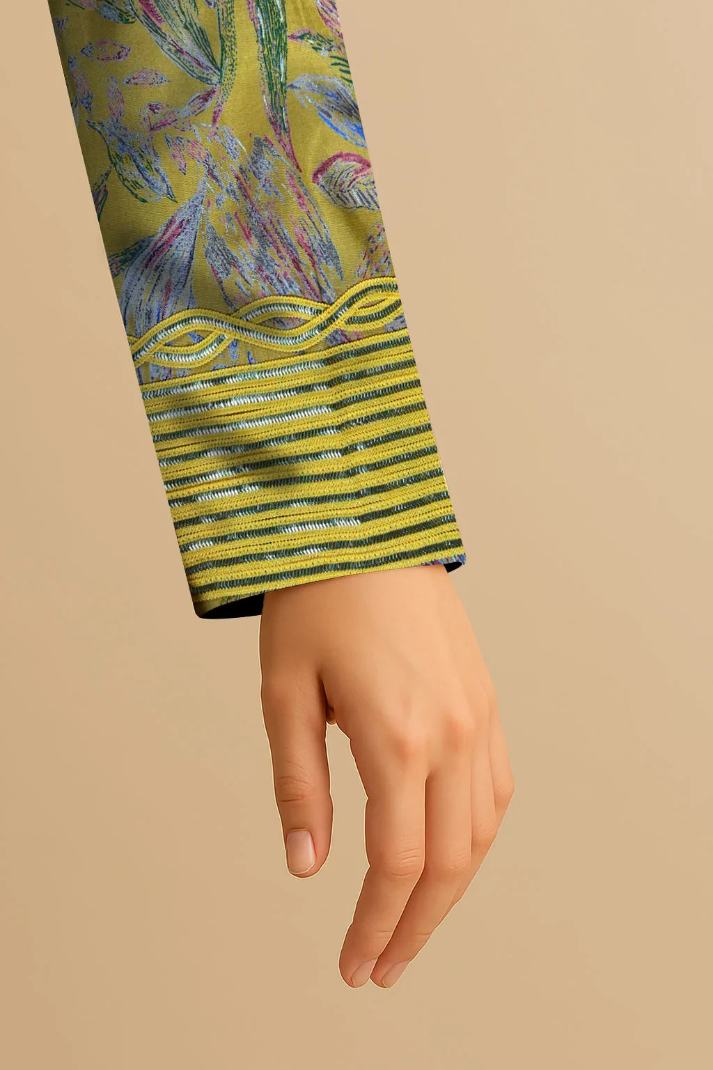 Sara | Yellow