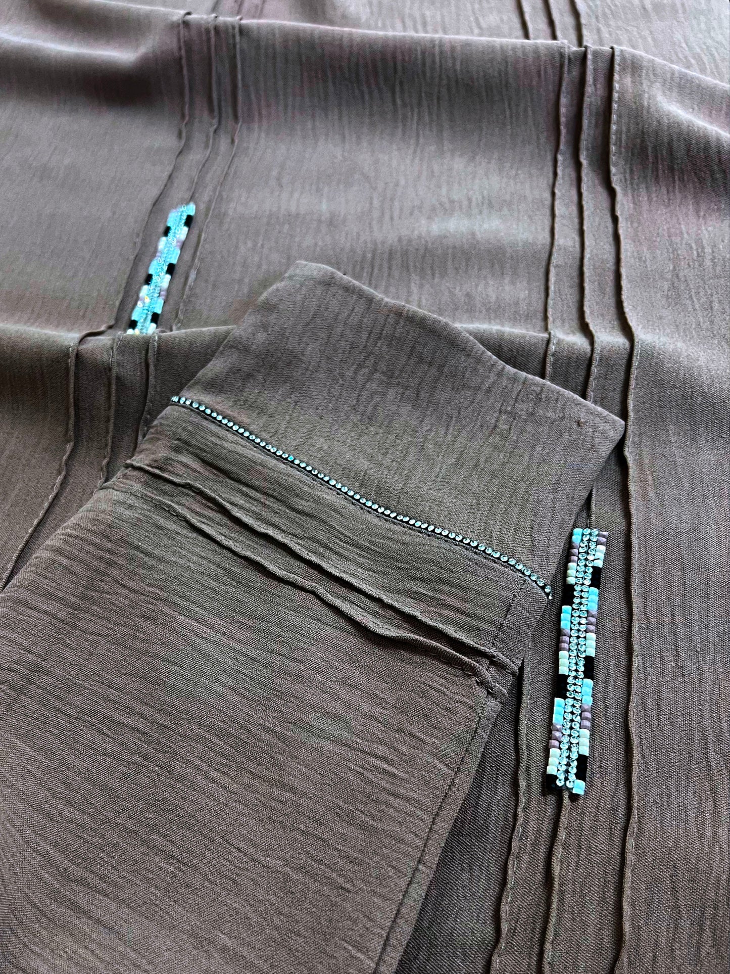 Juzur | Abaya