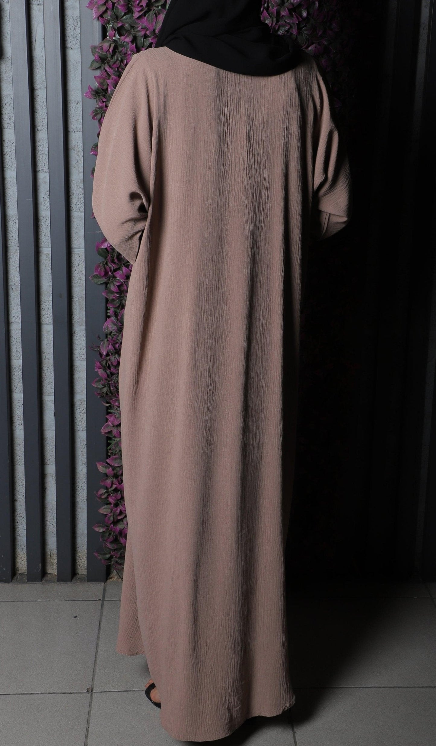 Juzur | Abaya